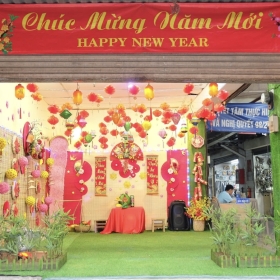 Ban quản lý chợ Dân Sinh thực hiện mô hình " Góc phố ngày Tết " chủ đề " Xuân gắn kết - Tết tự hào " Ban quản lý chợ Dân Sinh thực hiện mô hình " Góc phố ngày Tết " chủ đề " Xuân gắn kết - Tết tự hào "