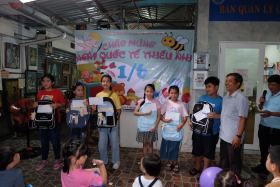 Ban Quản Lý chợ Dân Sinh tổ chức ngày hội Quốc Tế Thiếu Nhi 1/6